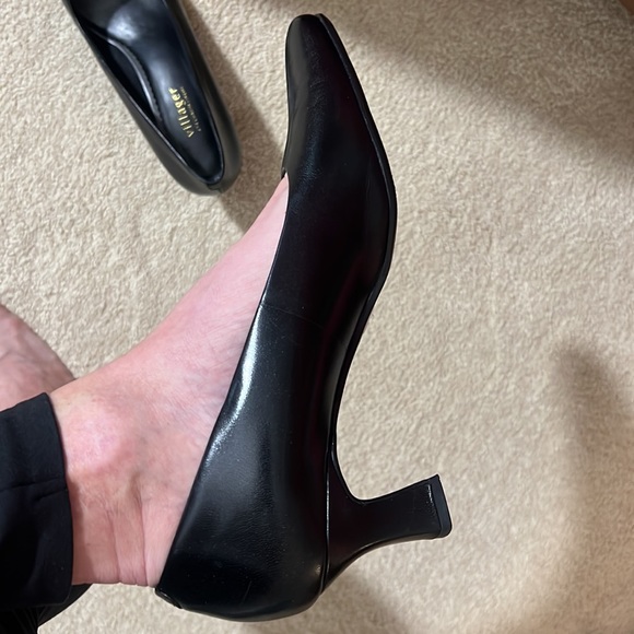 Liz Claiborne “Villager” leather pump size 9M worn 1 time! - Picture 9 of 11